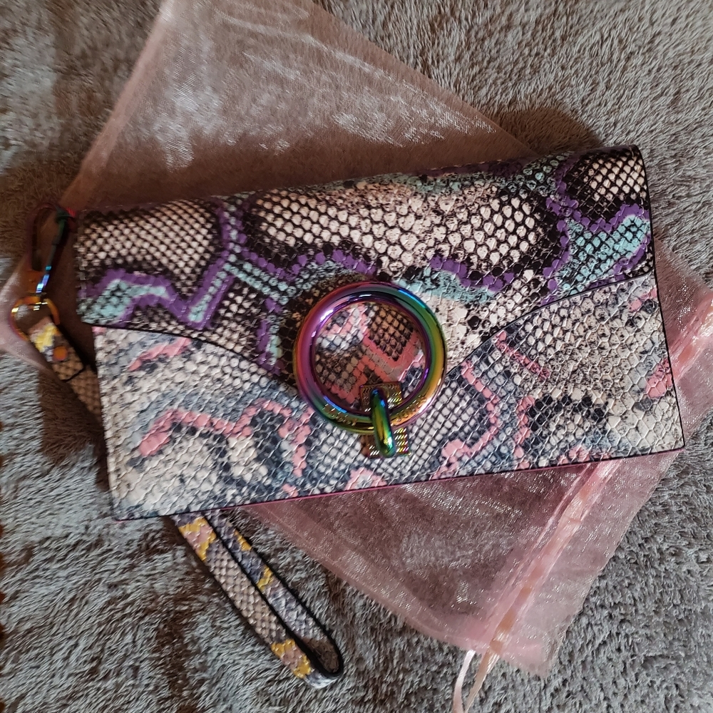 Crissy Dot Wallet.                           BRAND NEW - NEVER USED